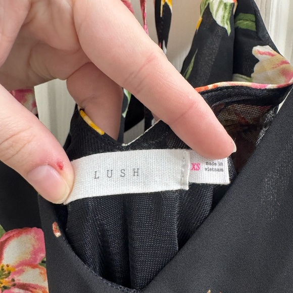 Lush floral Ruffled v neck Sundress - Picture 3 of 6